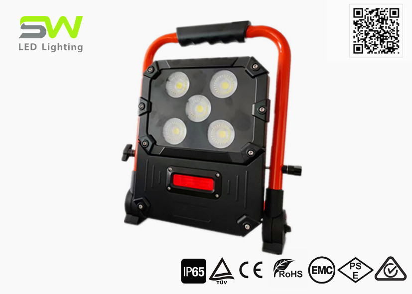 Quality 100w Cob Brightest Rechargeable Work Lamp With Metal Handle Site Garage Use for sale