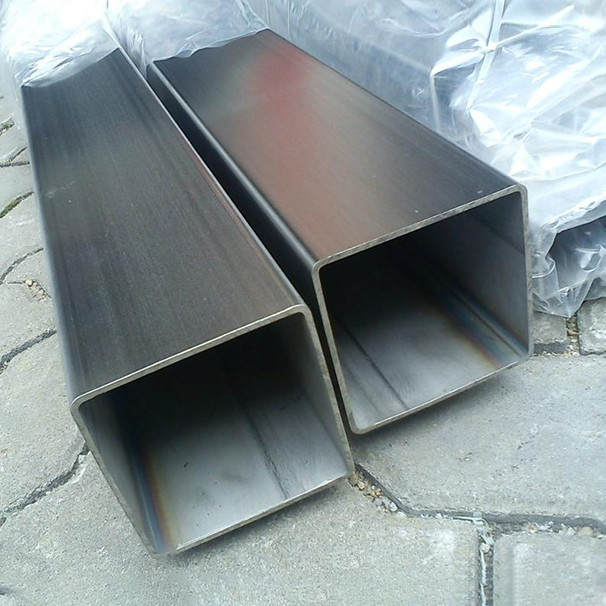 Square Pipes in Equal Unequal Sides Customized Tube Grade 201 304 316L 2205 For Kitchenware & Decoration for sale