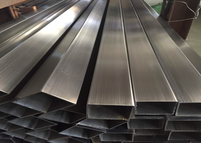 High Strength Stainless Steel Square Pipe TP304/304L/316L Recyclable Feature for sale