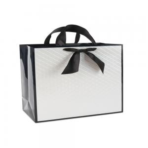Quality Silk Ribbon Printed Paper Carrier Bags 110*50*190mm Plain Gift Bags ODM for sale