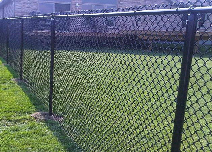 Quality Galvanized 9 Gauge Diamond Chain Link Fencing 50*50mm With Barbed Wire for sale