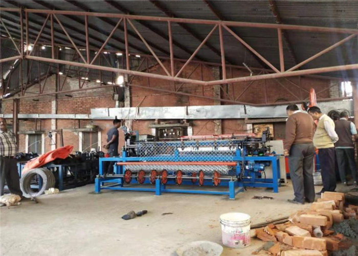 Quality Fully Automatic 11kw 1.5mm Chain Link Fence Making Machine for sale