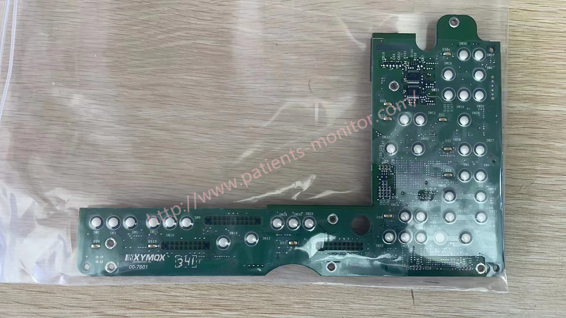 BMW001248 30SEP02 3201966-005H Medtronic LP20e Defibrillator UI PCB Board