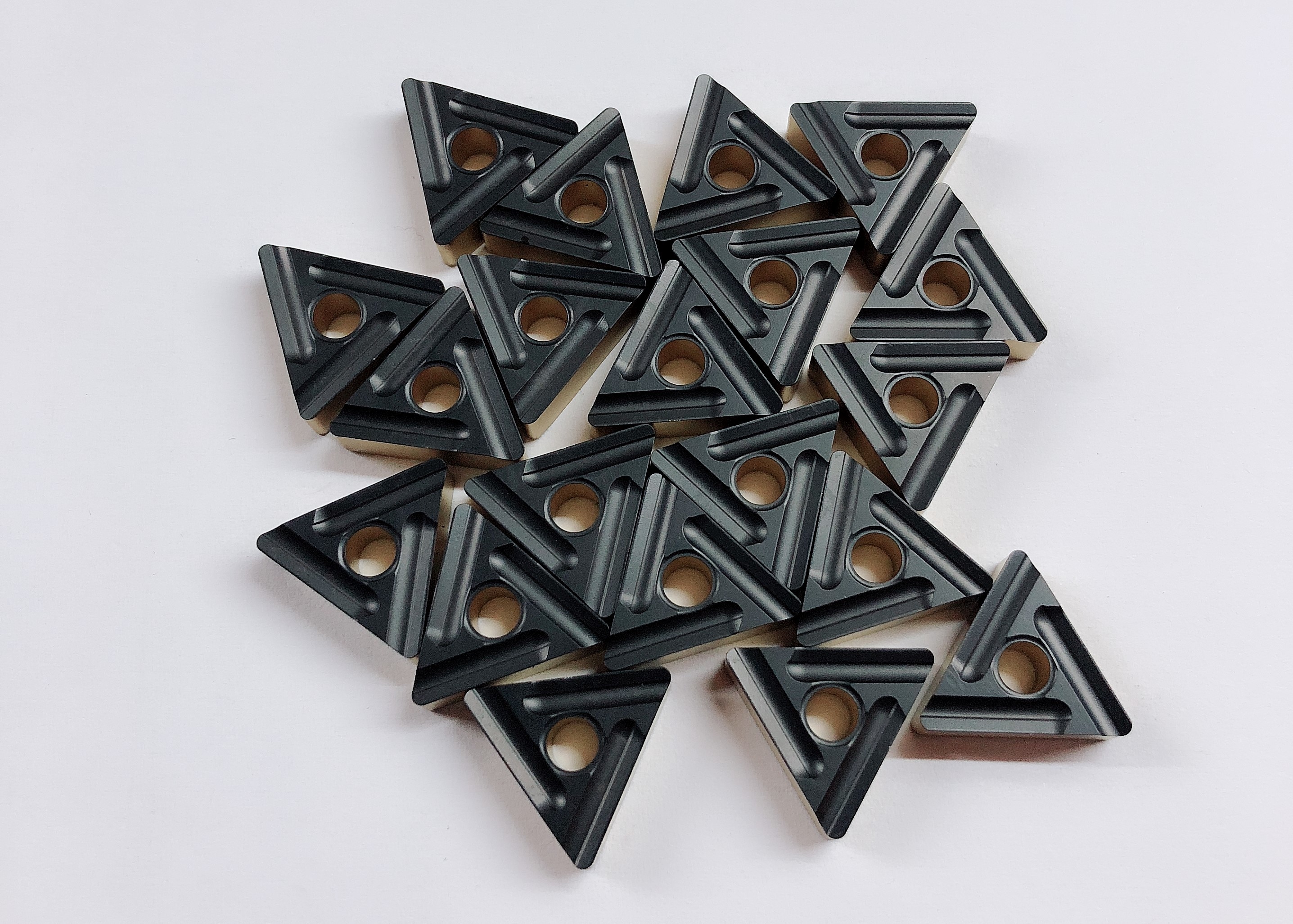 Buy Ultra Thick Coated Carbide Cutting Inserts For Cast Irons Surface Processing at wholesale prices
