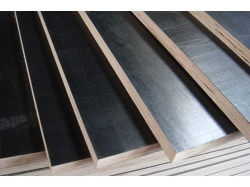 Poplar Core Film Faced Plywood High Strength With Smooth Surface Treatment
