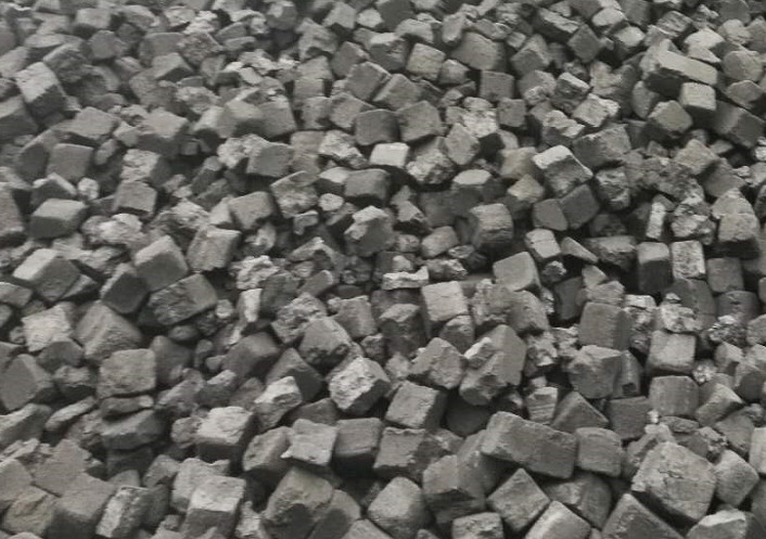 Quality Low S Cubic Formed Coke Mineral Substitute Product 120x120x 120mm Size for sale