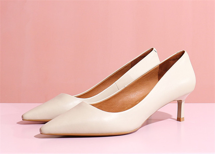 Quality White Soft Cow Genuine Leather Pumps 2cm Low Heel Dress Shoes For Ladies for sale