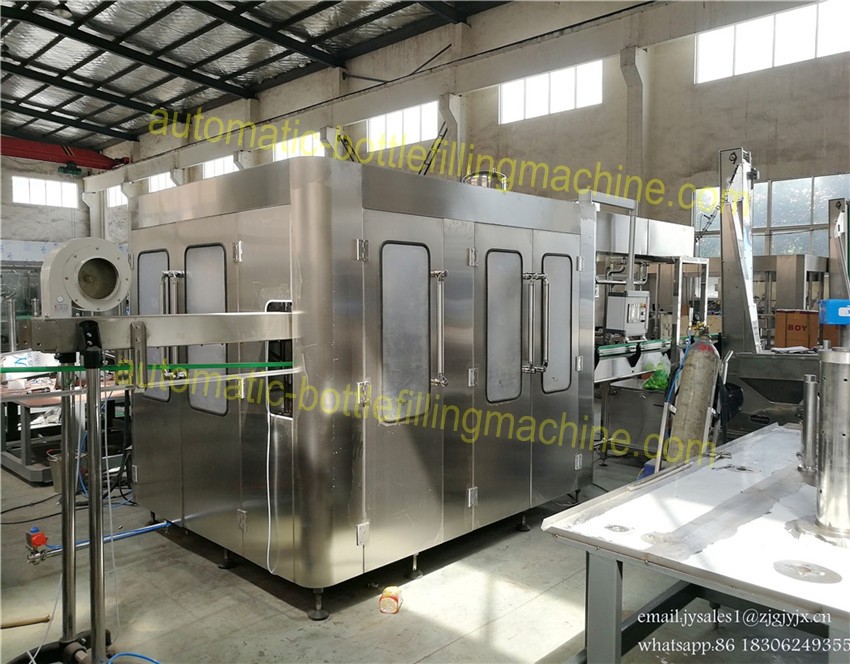 6.57KW Carbonated Soda Filling Machine , Bottle Filling And Capping Machine 7000BPH 500ML