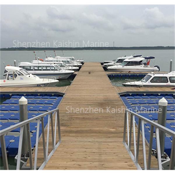 Versatility In Portable HDPE Floating Platform Dock Pontoon For Marina Yacht Boat Use