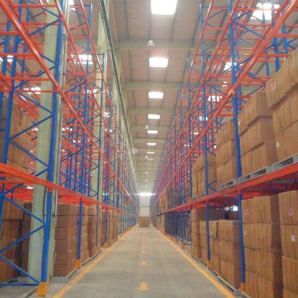 Steel Customizable VNA Very Narrow Aisle Racking For Narrow Aisle Pallet Shelf In Metal Material
