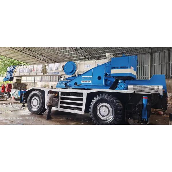 2000 Model Used Rough Terrain Cranes KATO KR450A User Friendly Design