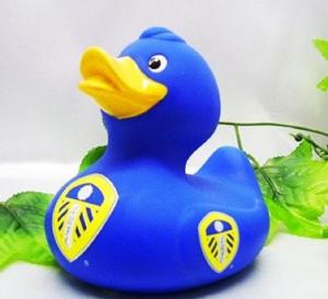 China Football Club Team World Cup Rubber Duck Toy Eco Friendly Vinyl For Baby Shower on sale
