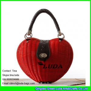 China LUDA fashion heart shape rattan plaited woven shoulder bag cross body bag on sale