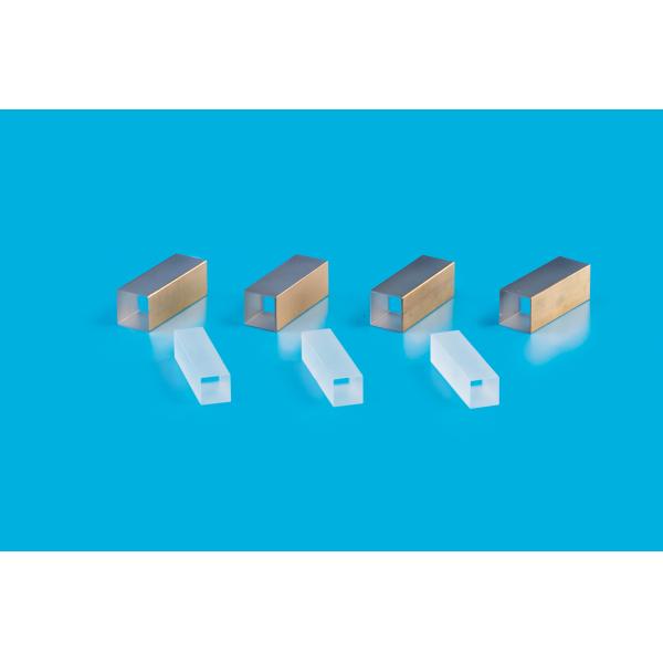 LiNbO3 Pockel Cell Q Switch Mechanical / Physical Properties Photoelectric Material