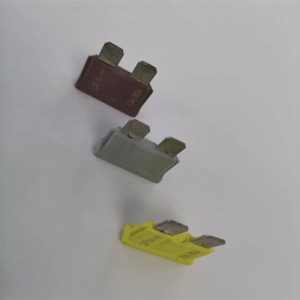 DC80V 30Amp 5G Communication Module Fuses UL Certified  Automotive Blade Fuse in China