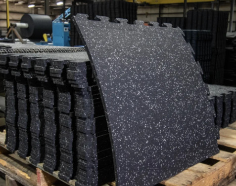 Customized Recycled Rubber Mulch Multi Size Tyre Crumb Anti Slip For Playground