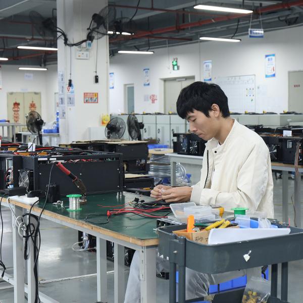 Handheld Three-in-One Laser Welder , 3 In 1 Handheld Laser Welding Cleaning Cutting Machine