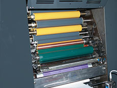 Offset Packaging Printing Machine Shaftless Alcohol Dampening Intermittent