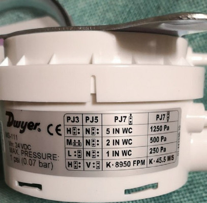 Dwyer MS-111-LCD Magnesense Differential Pressure Transmitter