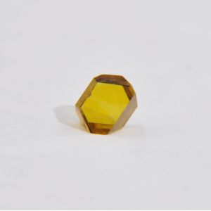 HPHT Monocrystalline MCD Diamond Engineered Crystal Structure Mirror Smooth