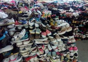China Wholesale used shoes for Togo Market , used shoes second-hand clothing and bags on sale