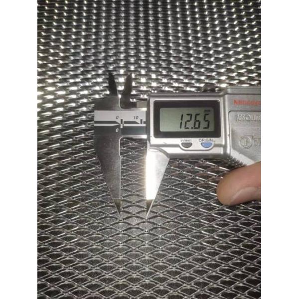 IEC 60598-1 clause 9.2 expanded metal spacer , Tests for ingress of moisture