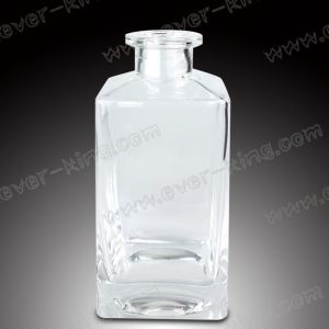 White Flint Glass 1500 ML Custom Rum Bottles