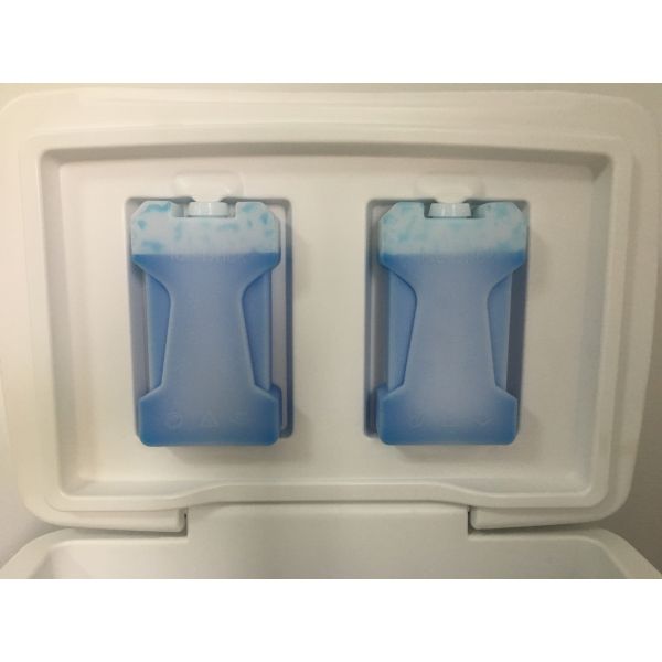 28 Liter Insulated Cool Box / Plastic Cold Storage Box For Household