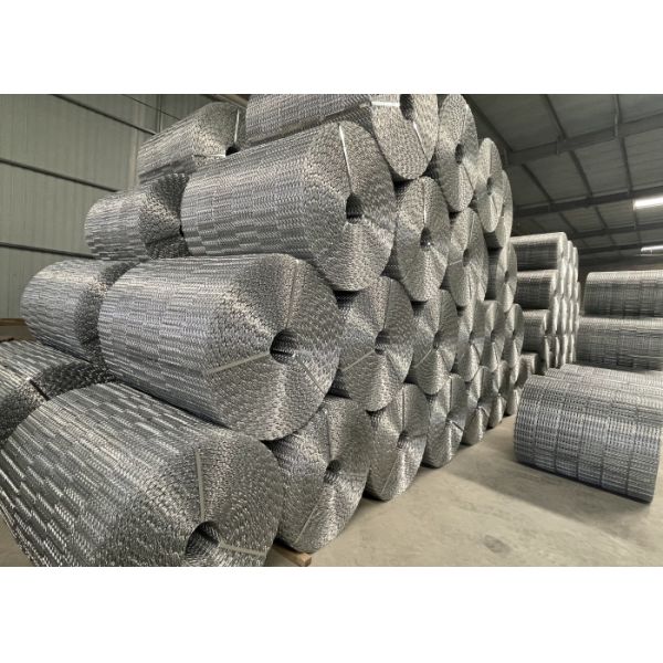 Different Kinds Hot Dipped Galvanized Pipeline Reinfored Welded Mesh For Offshore Gas Pipelines