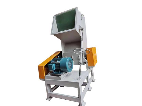 Buy 650mm Flash Material Waste Plastic Crusher Machine at wholesale prices