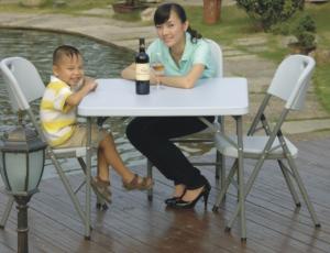 Quality square folding dining table/plastic outdoor banquet dining table for sale