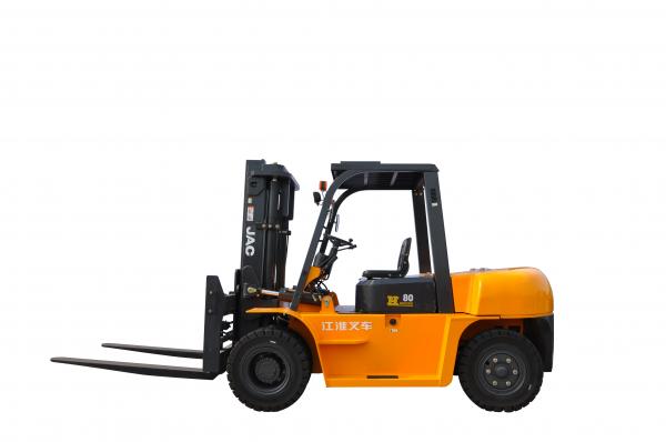 Buy Four Wheel Drive 8 Ton Forklift Diesel Engine With Excellent Manoeuvrability at wholesale prices