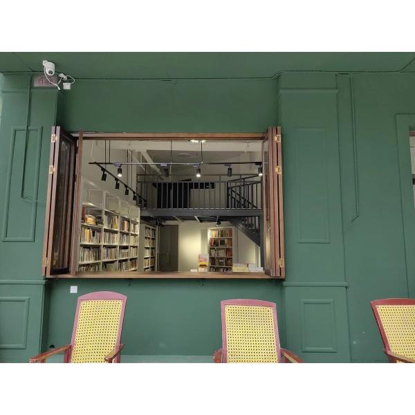 Aluminium Hurricane-Proof Vertical Bifold up Windows Plastic Steel Vertical Folding Design Push-Up Feature Aluminum