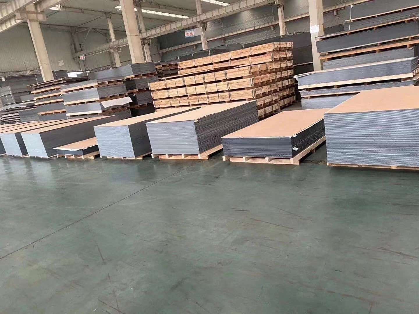Advanced Solid Aluminium Sheet With Wide Range Of Sizes And Nano-PVDF Coating For Lightweight Design And Durability