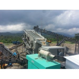 Quality 290Kw Tracked Mobile Crusher Machine 250 TPH Trailer Rock Portable Truck Mounted for sale