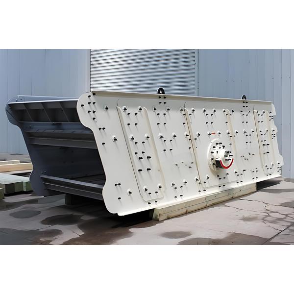 Powerful 2500x7000mm Specifications Mining Vibrating Screens Medium To Fine Grained Materials