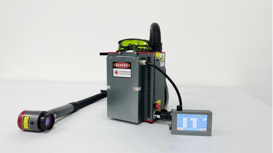 50W 100W Pulse Laser Cleaning Machine 1mJ Backpack Laser Cleaner Battery Driving