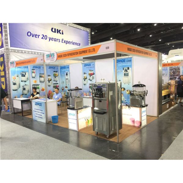 Commercial Frozen Drink Machine / Margarita Slush Machine 3 X 12 Liters Capacity