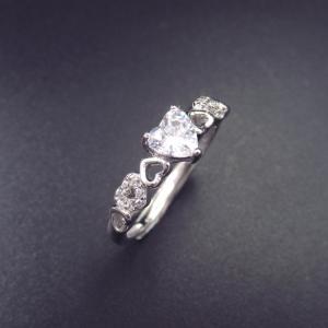 China Custom 925 Silver CZ Rings / Wedding Party 925 Sterling Silver Heart Ring on sale