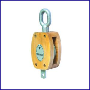 Quality B132 JIS Wooden Pulley Single With Swivel Eye, Japan Type Single Pulley for sale