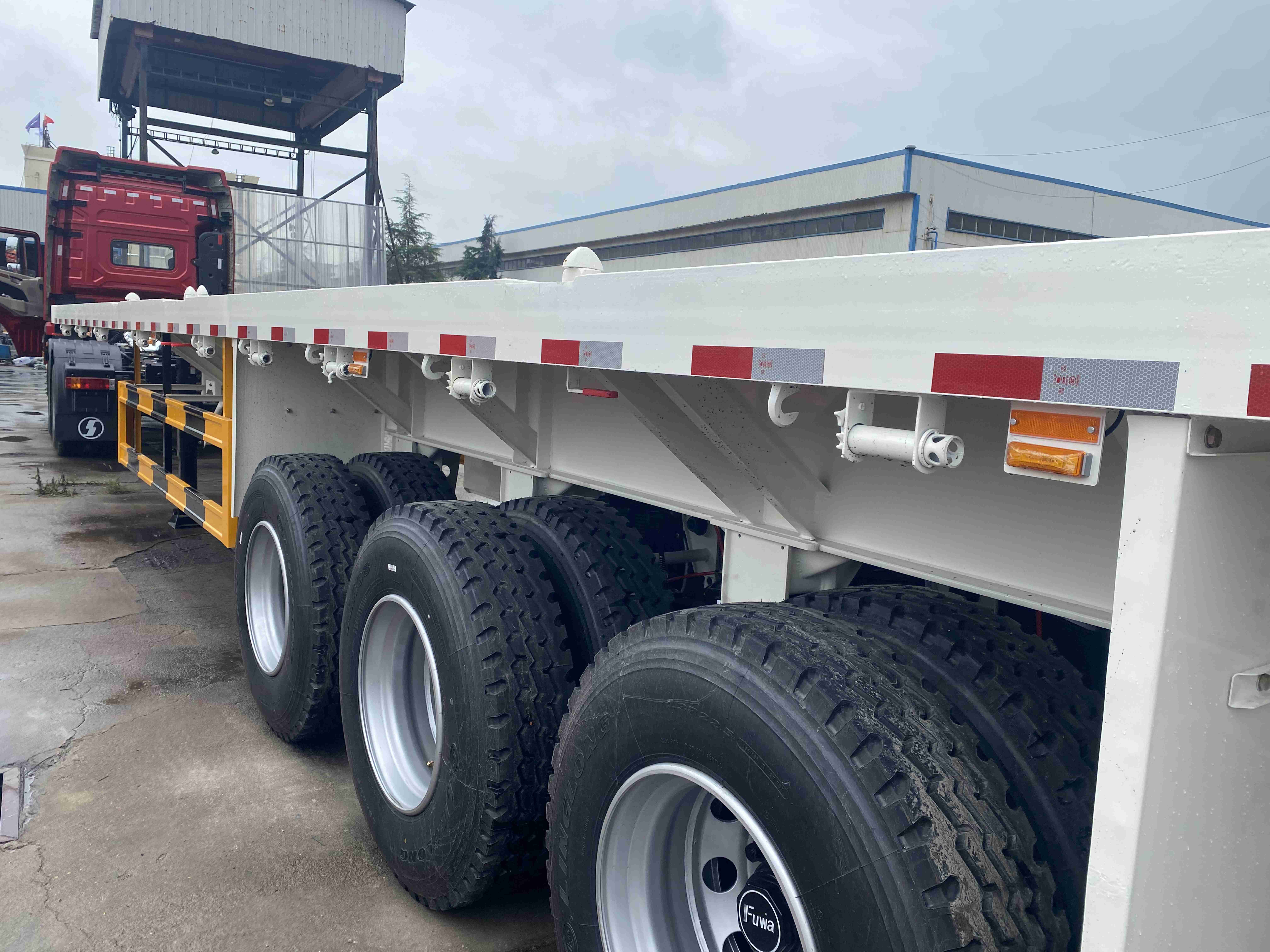 100-ton Load Capacity Semi-Trailer for Heavy-Duty Transport Vehicles and Trucks