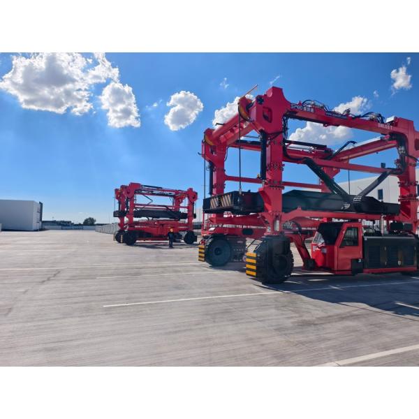 Straddle Carrier 60t