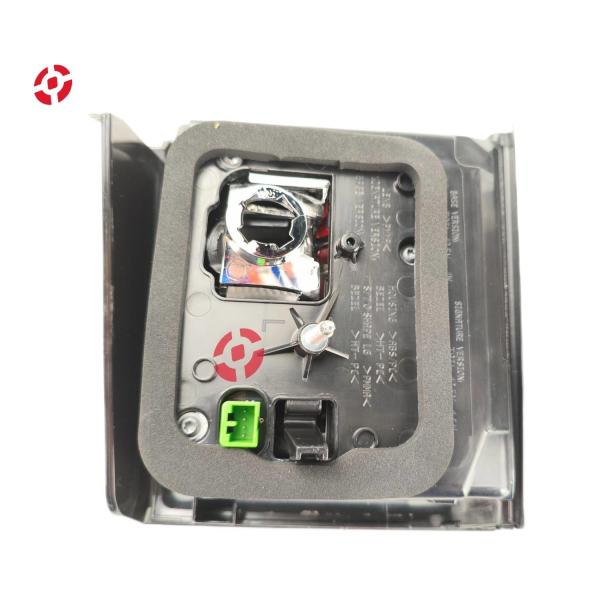 Auto Parts Rear Tail Light LR101696 LR095031 LR101698 Inner Tail Lamp for LAND ROVER Left Right OE LR101700 LR095035 LR101702