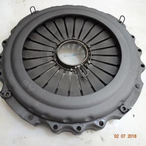 Quality Truck parts clutch pressure plate AZ9725160100 heavy truck clutch pressure plate sinotruk howo parts clutch products for sale