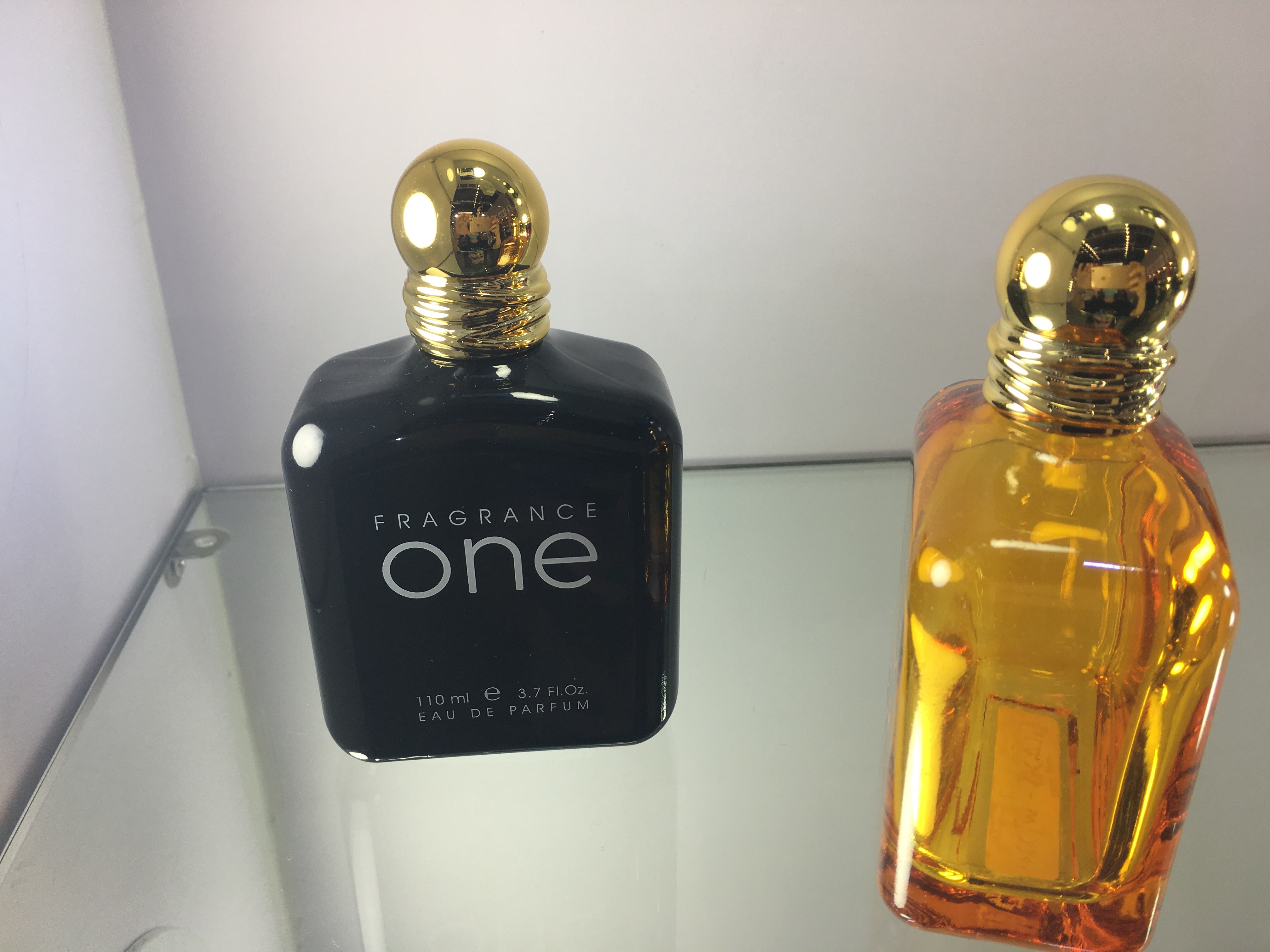 Customized 110ml Luxury Perfume Bottles Transparent Round Edge