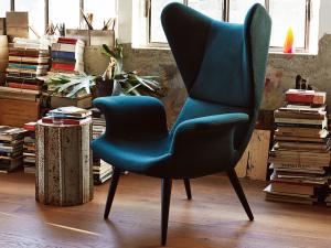 Quality Hotel Furniture Moroso Lounge Chair With Cushion Take A Line For A Walk Chair for sale