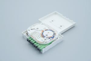 China Ftth 4 Ports SC APC Fiber Optic Wall Plate Outlet 40mm Radius on sale