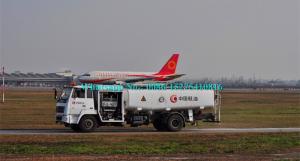 China Powerful 4x4 6 Wheelers Airport Fuel Truck , Mobile Aviation Fuel Trailer 10000L on sale