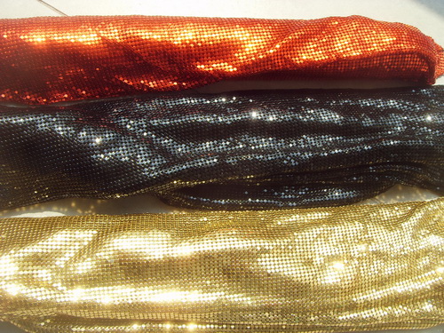 3x3mm Gold Metal Mesh Fabric , Smooth Surface Sequin Mesh Fabric Cloth