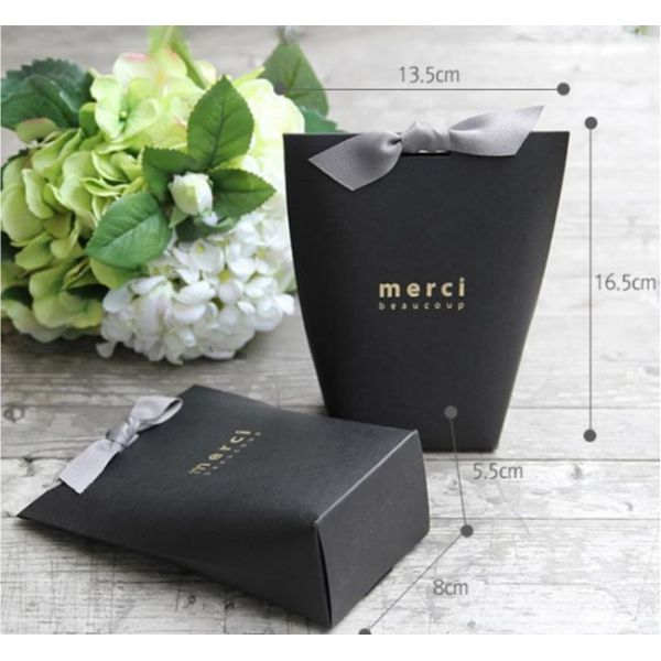250g Cardboard Jewelry Packaging Paper Gift Bags Offset Printing
